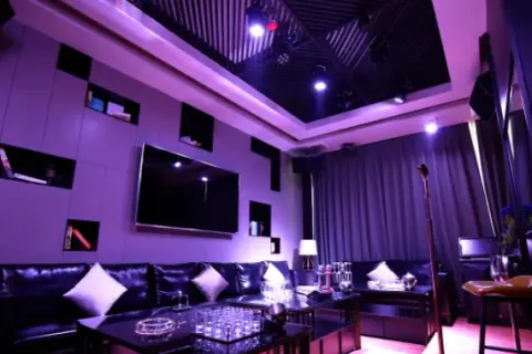 南昌夜场招聘,南昌商务KTV,住宿便捷模特楼下即公司