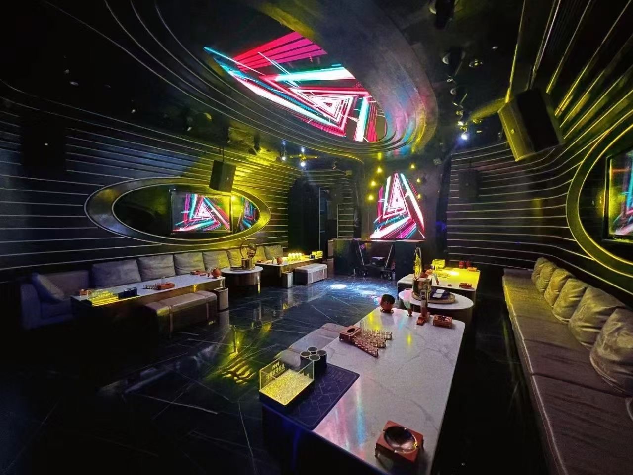北京京浙会KTV{朝阳区}招聘新成员优惠房福利超足