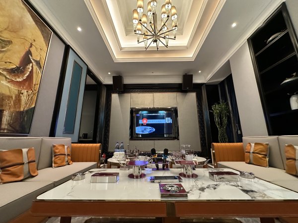 昆明高端KTV夜总会招聘-客户素质高，夜场娱乐首选
