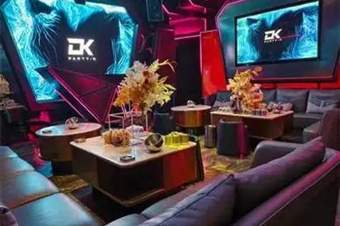 厦门新开夜总会招聘,翻包多,人少,上班超自在