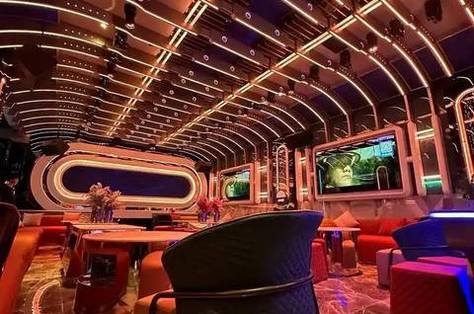 南昌夜总会招聘不穿工装,工作氛围轻松,高收入在等你