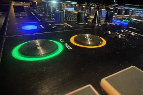 海口KTV招聘礼宾员/海口兼职招聘,面试要求超低,客户接待等