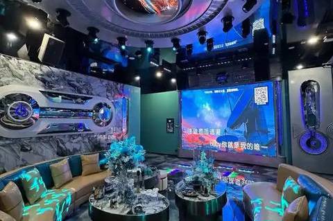 昆明夜场KTV诚聘模特,春城筑梦高薪日结,绽放青春靓丽光彩