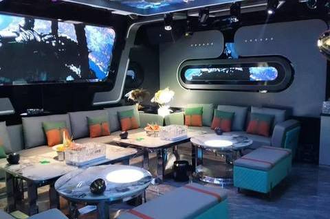 拉萨夜店服务员招募包食宿月休四天上手简单快