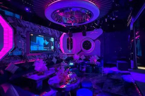 郑州花庄夜场酒水营销招聘,珍视人才,为你开启无限机会之门