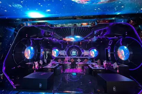 塔城夜场招聘模特兼职，行动成就梦想，高薪不是梦