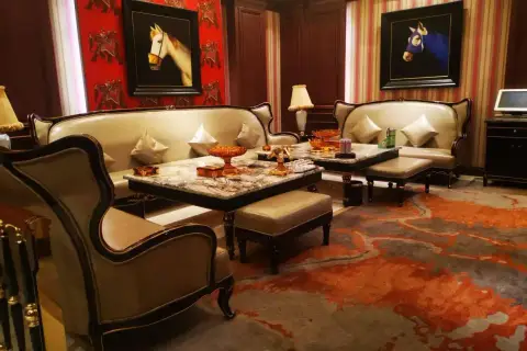 成都悦廷夜总会招聘火爆班多兼职无压盼加入