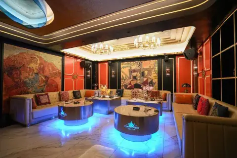 昆明KTV招聘免费公寓加入我们兼职为理想插翅膀