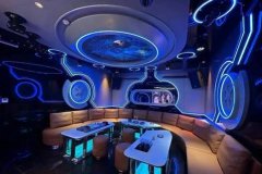 成都新蓉会KTV招聘安全住宿工作无忧放心入职