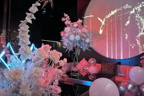 嘉兴夜总会招聘,嘉兴夜店排行,高薪舞台,绽放您的青春